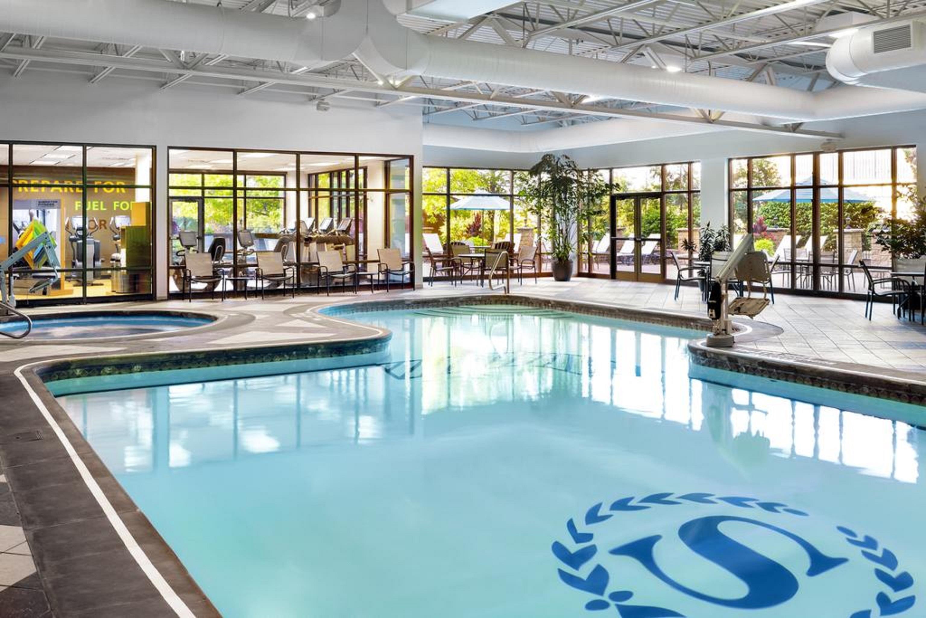 Sheraton Pittsburgh Hotel At Station Square Екстериор снимка
