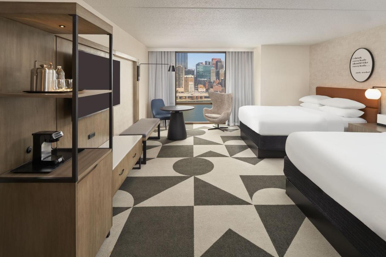 Sheraton Pittsburgh Hotel At Station Square Екстериор снимка