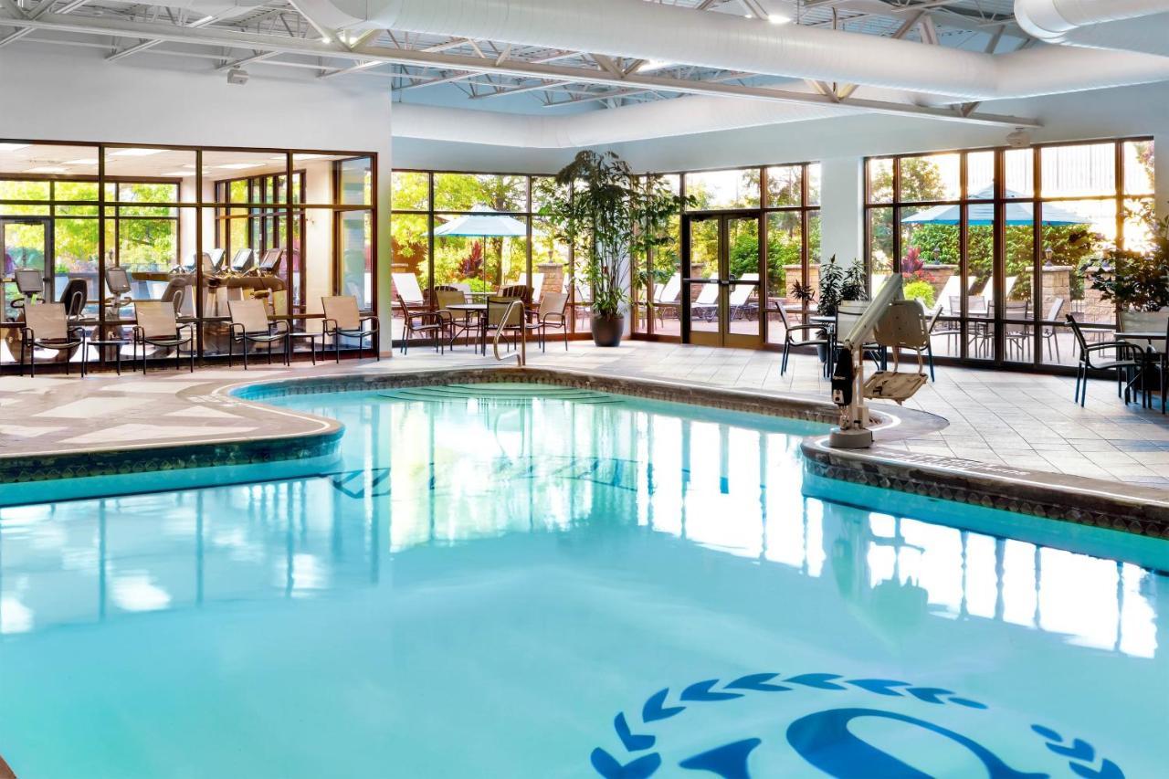 Sheraton Pittsburgh Hotel At Station Square Екстериор снимка