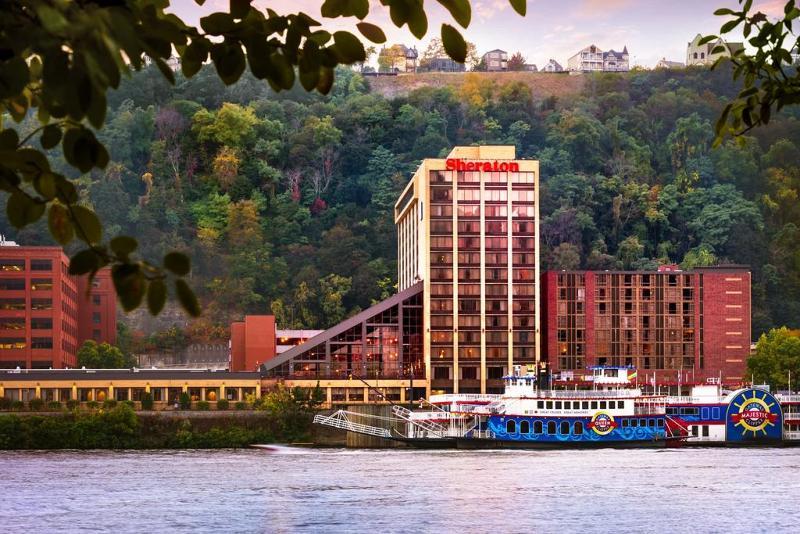 Sheraton Pittsburgh Hotel At Station Square Екстериор снимка