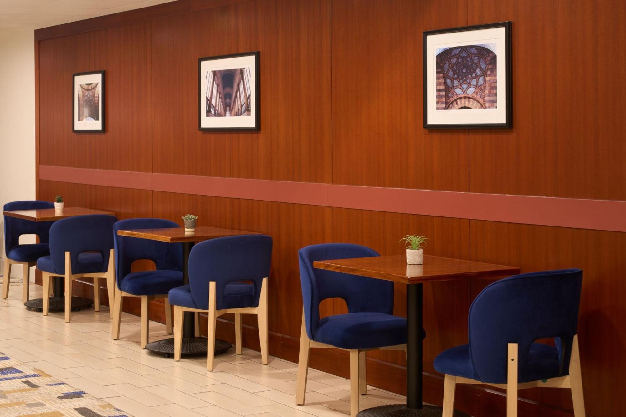 Sheraton Pittsburgh Hotel At Station Square Екстериор снимка